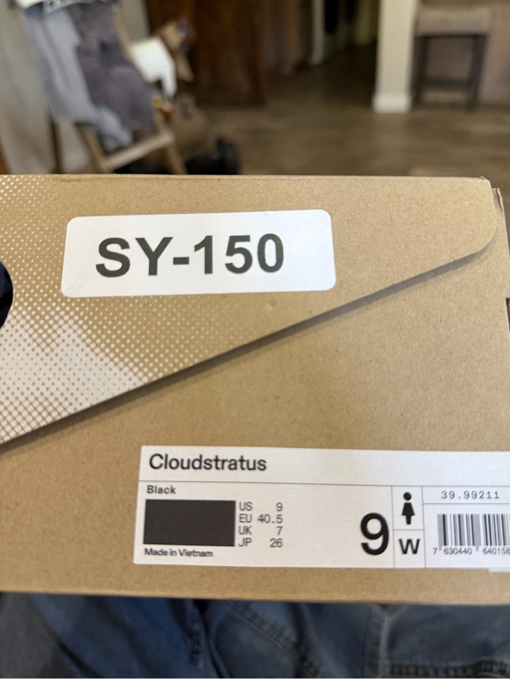 On Cloudstratus All-Black Running Sneakers - Picture 3 of 6